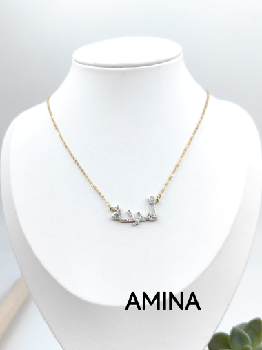 Grossiste Glam Chic - Collier nom arabe AMINA avec strass en acier inoxydable