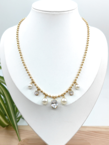 Mayorista Glam Chic - Collar de perlas con diamantes en acero inoxidable.