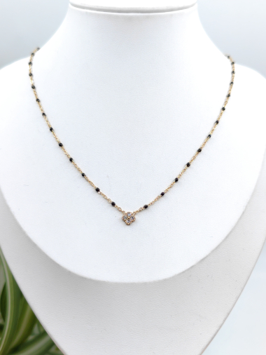 Wholesaler Glam Chic - Colored pearl necklace with rhinestone clover in stainless steel