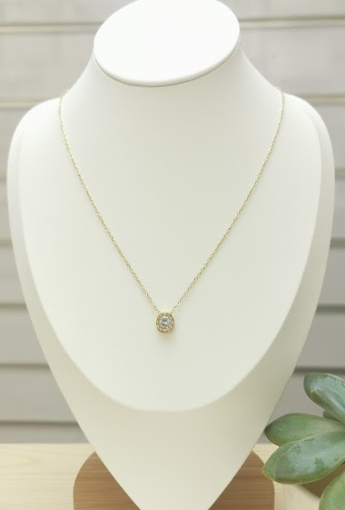 Wholesaler Glam Chic - Round necklace with a rhinestone in the middle in stainless steel