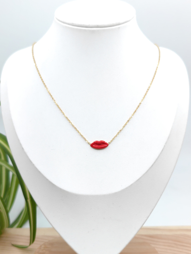 Wholesaler Glam Chic - Stainless steel lipstick necklace