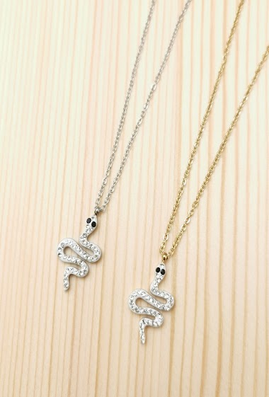 Wholesaler Glam Chic - Snake necklace with stainless steel rhinestones