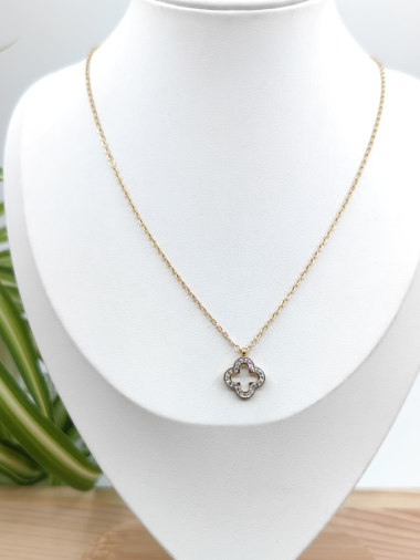 Wholesaler Glam Chic - Clover necklace with rhinestones in stainless steel