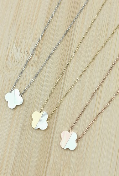 Mayorista Glam Chic - Stainless steel half mother-of-pearl clover necklace