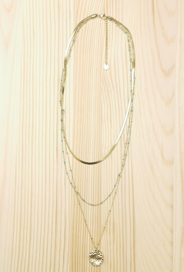 Grossiste Glam Chic - Collier triple rang avec perle de couleur et pendentif en acier inoxydable