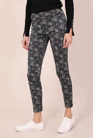 Christmas Deer Printed Black Thick Legging – Farawlaya.com