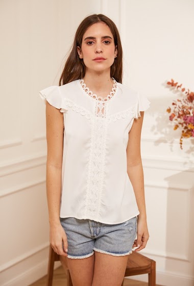 Wholesalers Golden Live - Blouse with lace detail