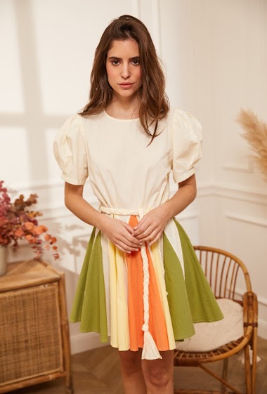 Cotton dress with colored triangle