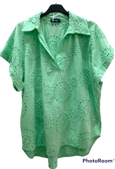 Mayorista Graciela Paris - Loose blouse in English embroidery. short sleeves