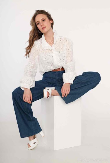 Wholesaler Graciela Paris - Embroidered stand-up collar shirt