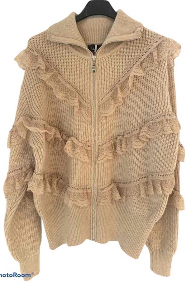 Wholesaler Graciela Paris - Cardigan with zip. geometric pattern of ruffled lace