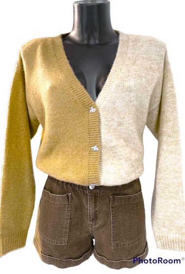 Wholesaler Graciela Paris - Short cardigan. two-tone. bee buttons