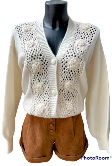Wholesaler Graciela Paris - Short cardigan. wide crochet finish along the collar and button tabs