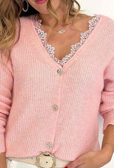 Wholesaler Graciela Paris - Short soft knit cardigan. lace finish on the collar and jeweled buttons