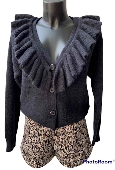 Wholesaler Graciela Paris - Very soft cardigan. large ruffles at the collar
