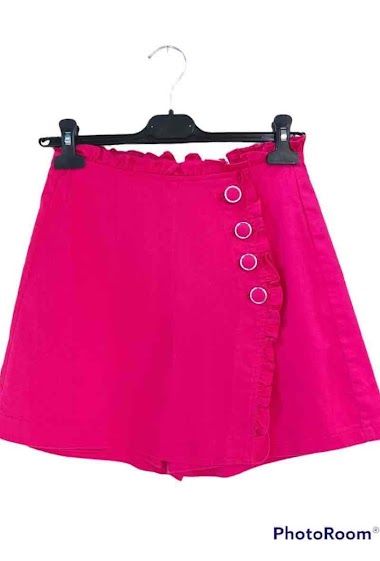 Cotton skort. ruffle finish and front buttons