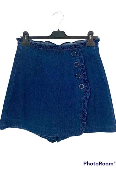 Jeans skort. ruffle finish and front buttons