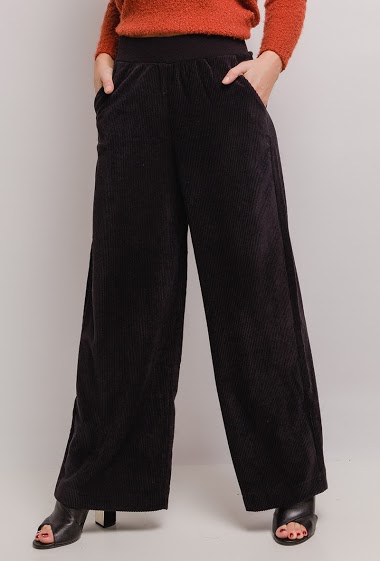 Grossiste Graciela Paris - Pantalon large en velours côtelé