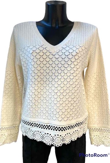 Wholesaler Graciela Paris - Openwork V-neck sweater