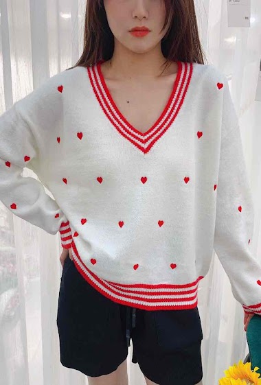 Wholesaler Graciela Paris - V-neck sweater. dotted with small embroidered hearts