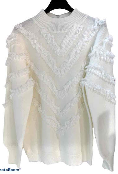 Wholesaler Graciela Paris - High neck soft sweater. zigzig lace finish
