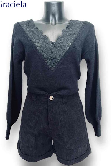 Großhändler Graciela Paris - Soft lace V-neck sweater.