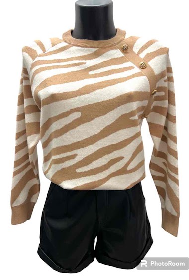 Wholesaler Graciela Paris - Zebra pattern jacquard sweater. round neck. officer buttons