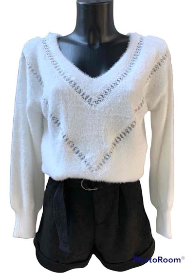 Großhändler Graciela Paris - Extra soft sweater. V-neck. pretty embroidered lace work