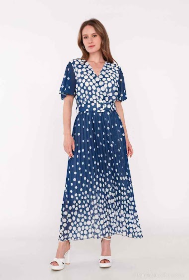 Wholesaler Graciela Paris - Long pleated dress.Short sleeves