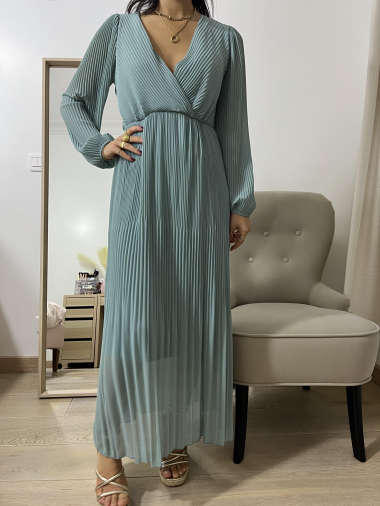 Wholesaler Graciela Paris - Long pleated dress