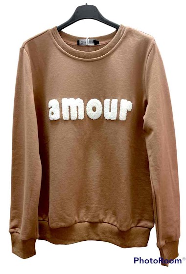 Großhändler Graciela Paris - "Amour" Embroidered Terry Cloth Sweatshirt