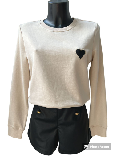 Großhändler Graciela Paris - Sweatshirt mit Herzmotiv aus Kunstleder mit Stickerei