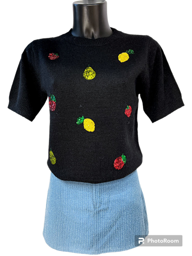 Wholesaler Graciela Paris - Knitted t-shirt embroidered with colorful fruits in sequins. round neck