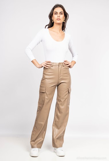 Großhändler HELLO MISS - Faux leather cargo pants
