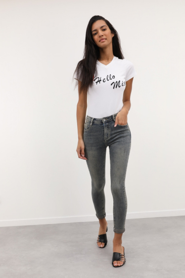 Großhändler HELLO MISS - Gerade und weite Jeans mit Stickerei