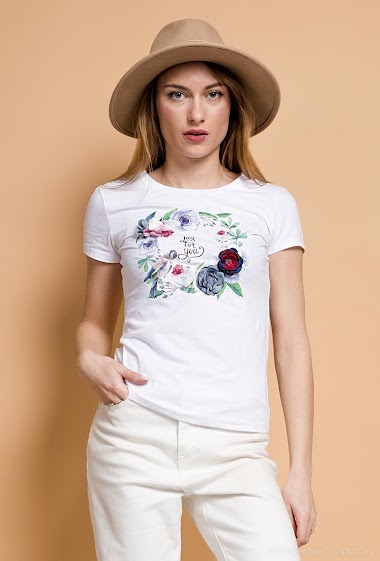 Wholesaler Hirondelle - T-shirt with flowers in 3D