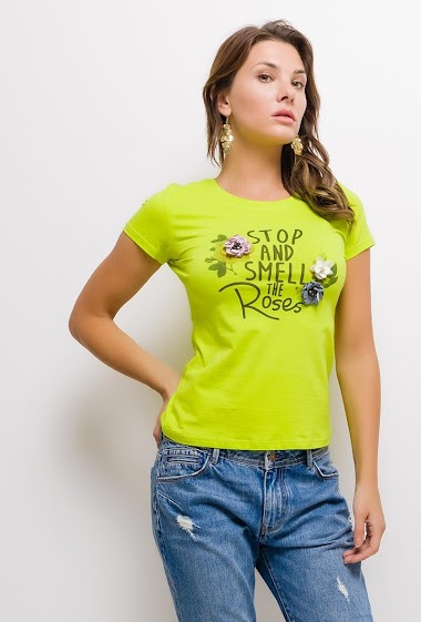 Grossiste ABELLA - T-shirt STOP AND SMELL THE ROSES