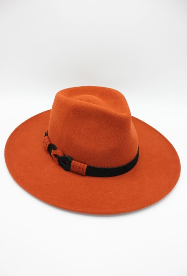 Großhändler Hologramme Paris - Italian hat in pure wool with Mario leather belt and adjustable waist cord