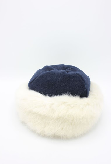 Wholesaler Hologramme Paris - Portugal toque in water-repellent polyester with synthetic fur