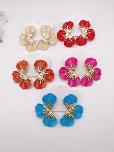Wholesaler H&T Bijoux - Fancy acrylic earrings.