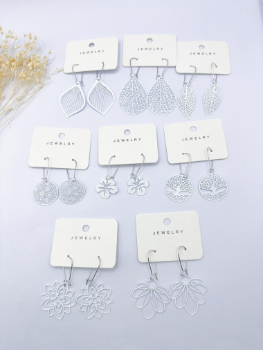 Wholesaler H&T Bijoux - Fancy filigree earrings.