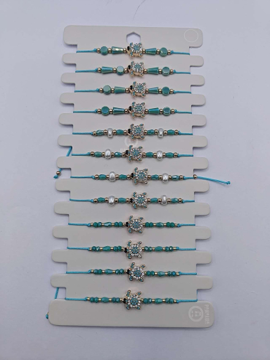 Wholesaler H&T Bijoux - Adjustable string bracelet.