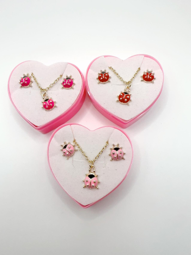 Wholesaler H&T Bijoux - Necklace and earrings set