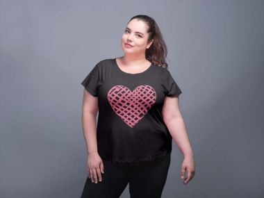 Grossiste I.A.L.D FRANCE - Tee shirt femme grande taille col rond /coeur quadrillé