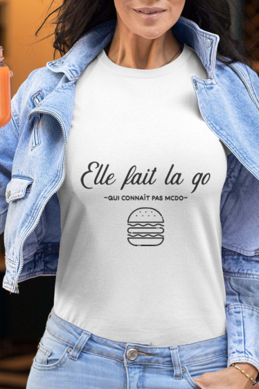 Großhändler I.A.L.D FRANCE - Damen-T-Shirt mit Rundhalsausschnitt | Sie geht
