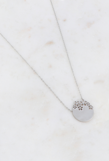 Wholesaler Ikita Paris - Necklace with round openwork pendant