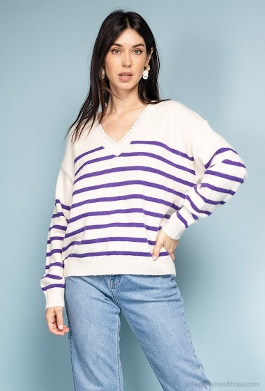 Großhändler Indie + Moi - AUSTIN Striped sweater with lace V neck