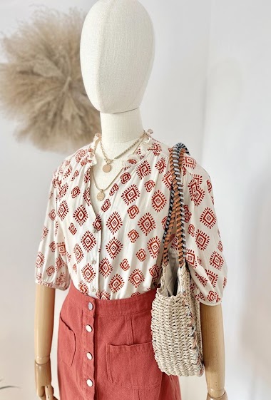 Wholesalers Inspiration Studio - V-neck blouse, short puff sleeves
