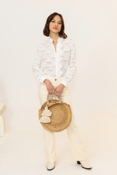 Wholesaler Inspiration Studio - English embroidery blouse with ruffle details