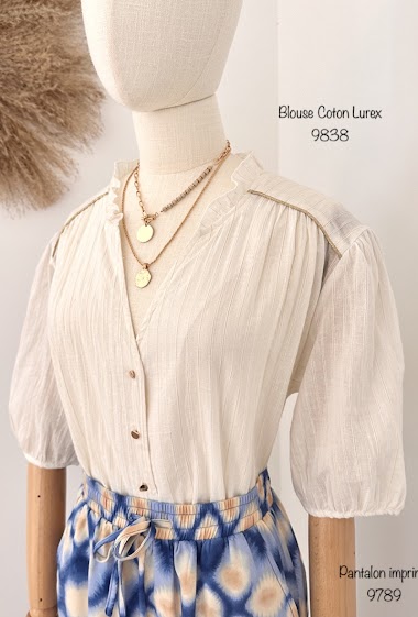 Wholesaler Inspiration Studio - Cotton blouse with lurex stripes, V-neck with gold detail on the front.